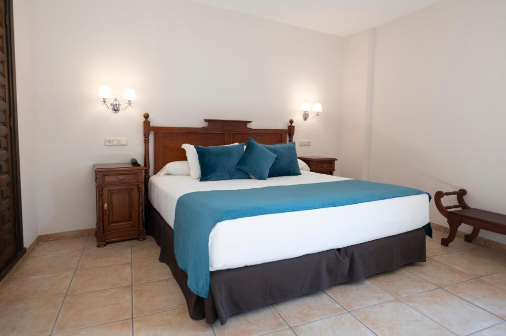 Hotel María de Molina - Superior Double Room With View