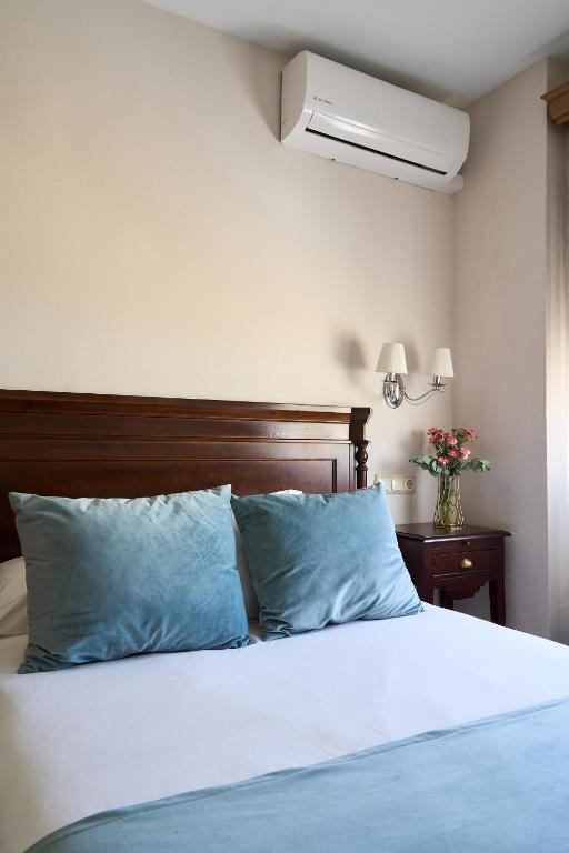 Hotel María de Molina - Single Room