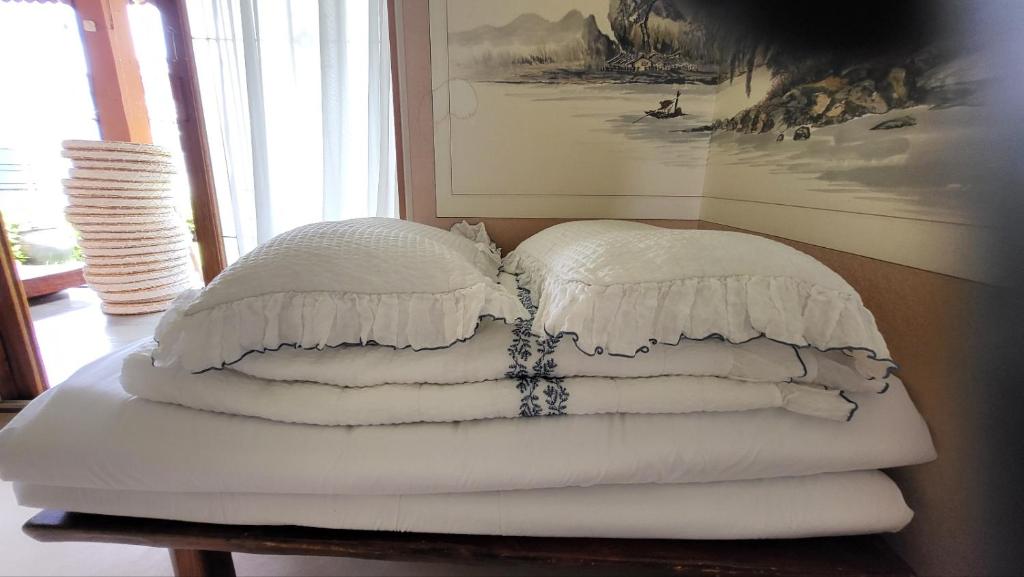 Postel nebo postele na pokoji v ubytování Daoljae Hanok Pension