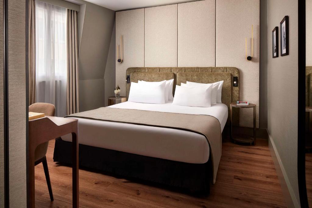 NH Collection Paris Ponthieu Champs-Élysées - Resim 5