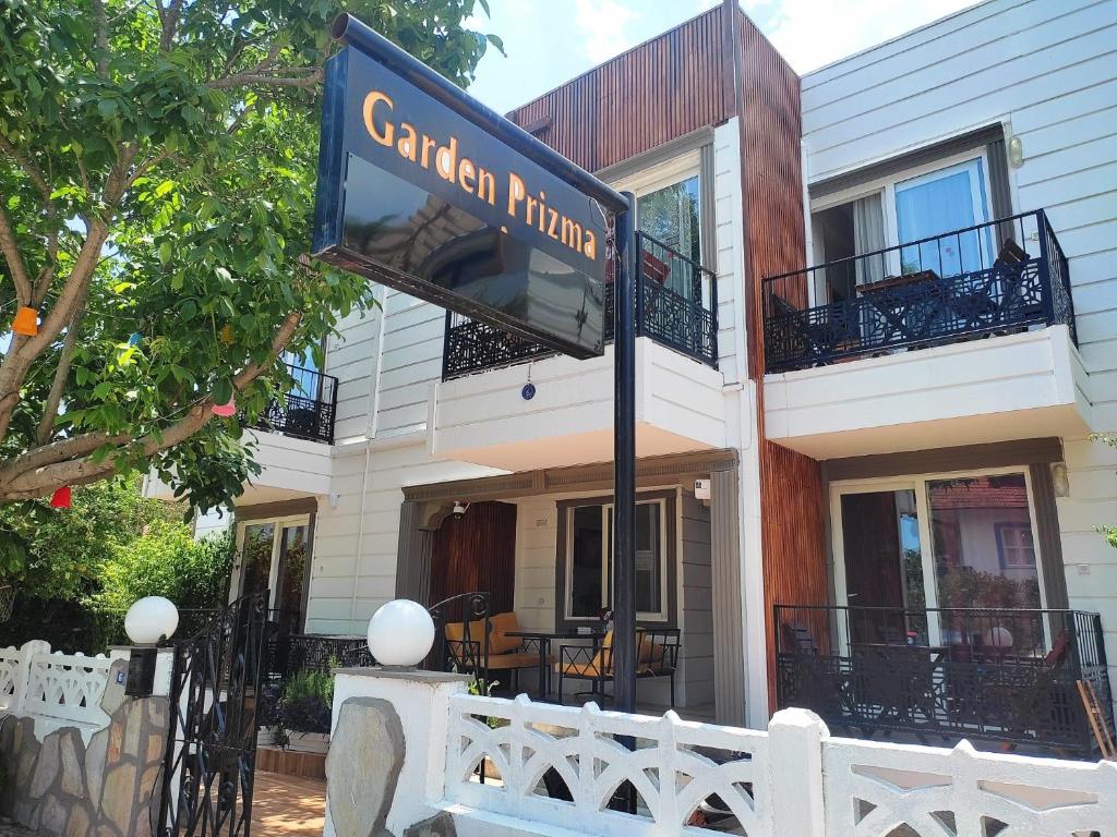The building in which the homestay is located