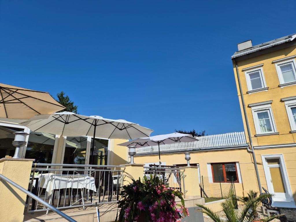 Budova, kde se hotel nachází