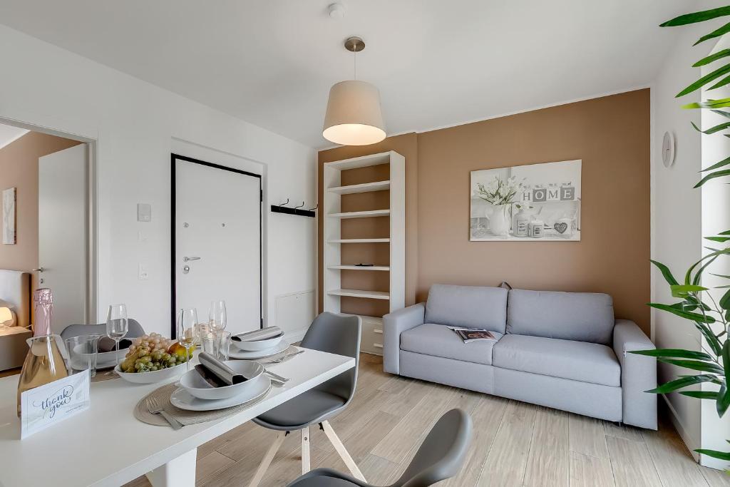 Uma área de estar em Viganello Modern Apartments