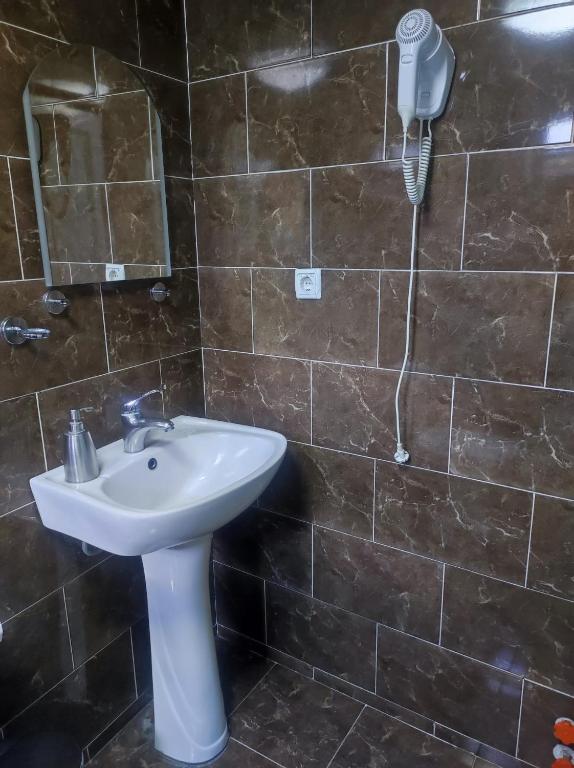 Bagno di Ushba House