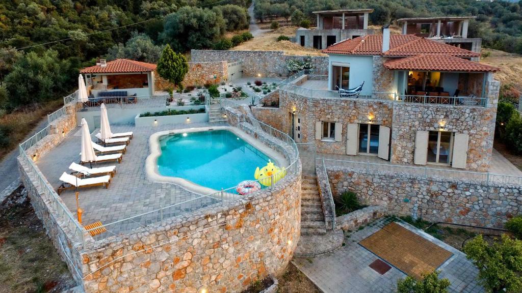 Πισίνα στο ή κοντά στο Aether Panorama Pool Retreat