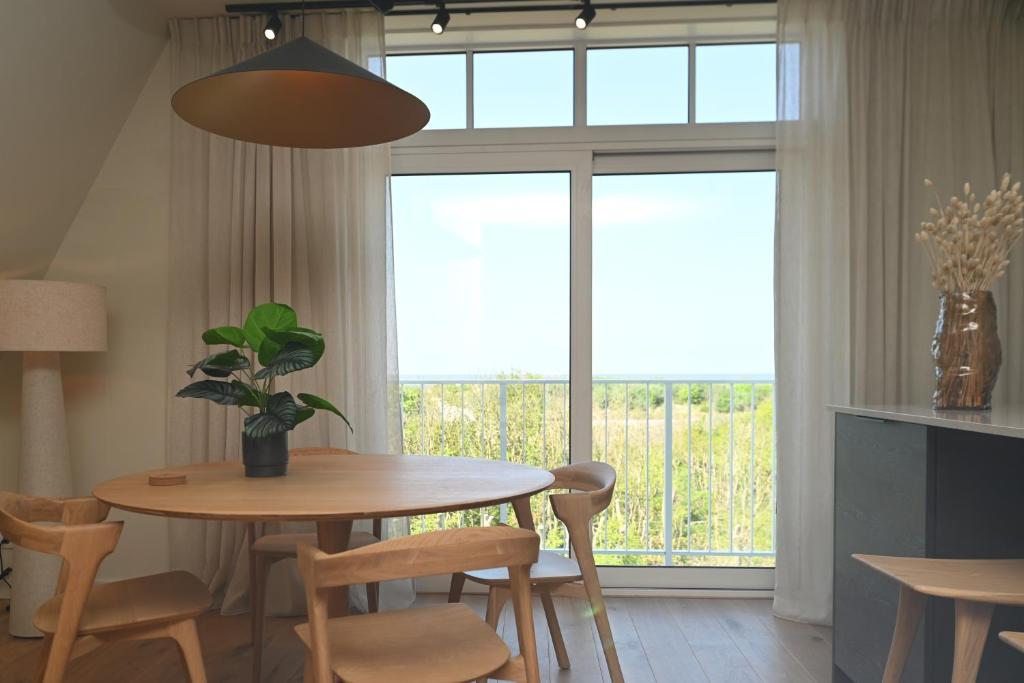 View of Villa Mer, Sous la Mer VUE - Luxury apartment with stunning sea view ...