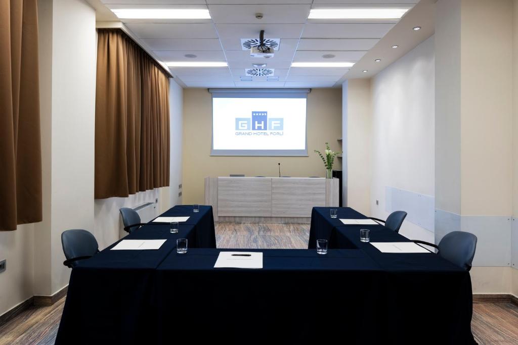 Konferenční prostory v ubytování Grand Hotel Forlì