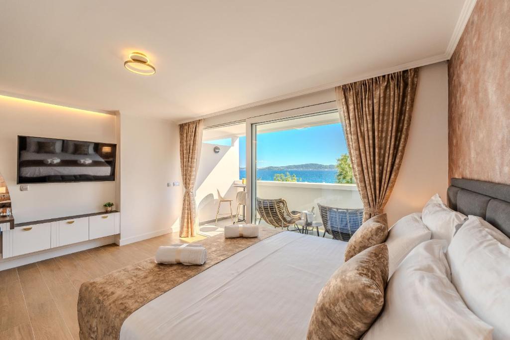 Deluxe apartment Diadora with sea view
