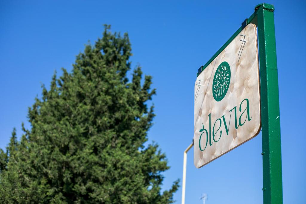 Certifikát, hodnocení, plakát nebo jiný dokument vystavený v ubytování Olevia Comfort