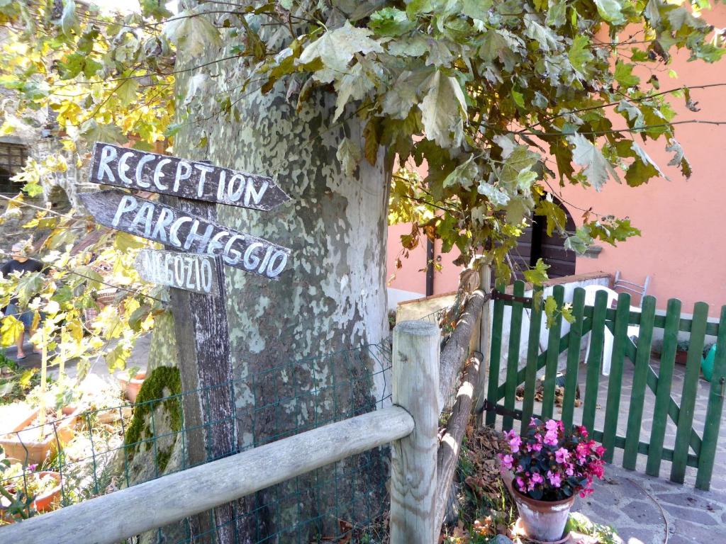 Fotografie z fotogalerie ubytování Holiday home in Canossa with Swimming Pool, Garden, Barbecue v destinaci Mulazzo