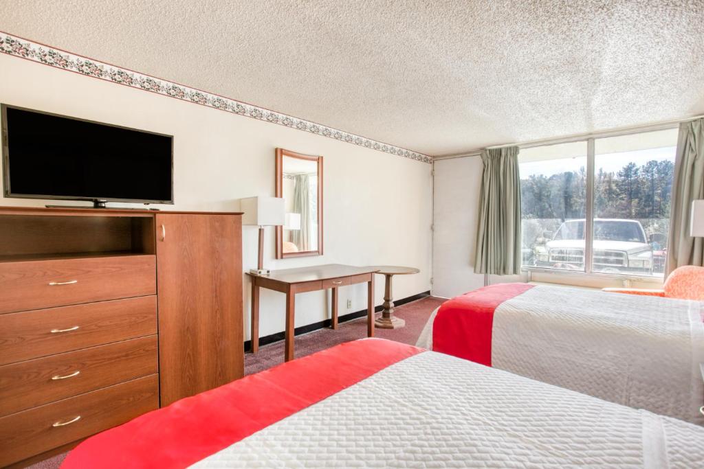 Travelers Inn By OYO, Templeton VA - 2 Volledige Bedden Roken