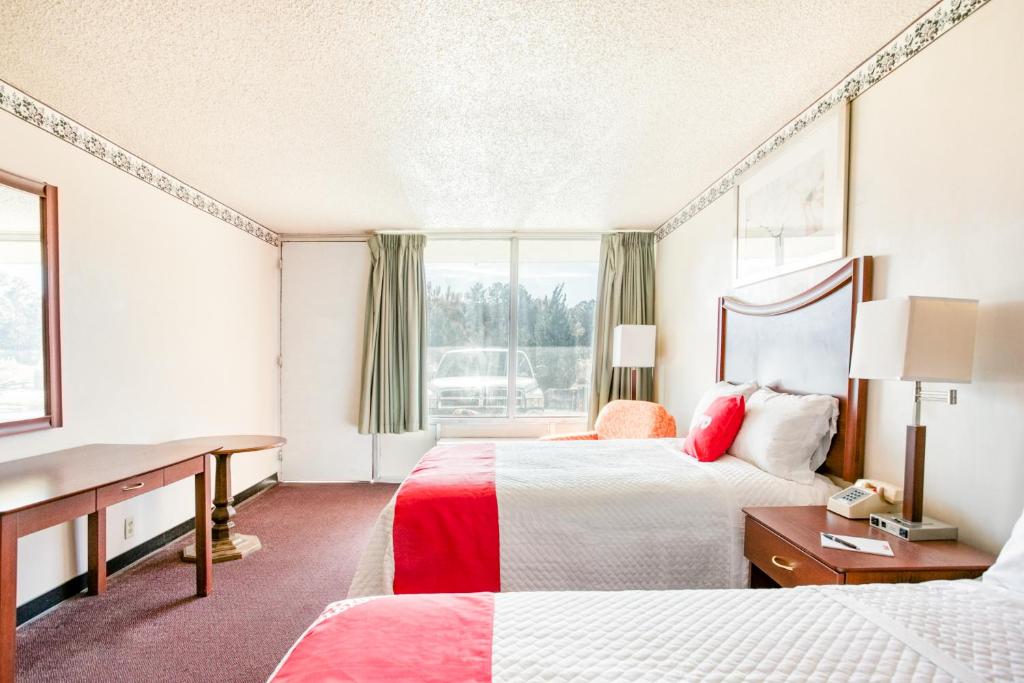 Travelers Inn By OYO, Templeton VA - 2 Tweepersoonsbedden, Niet-roken
