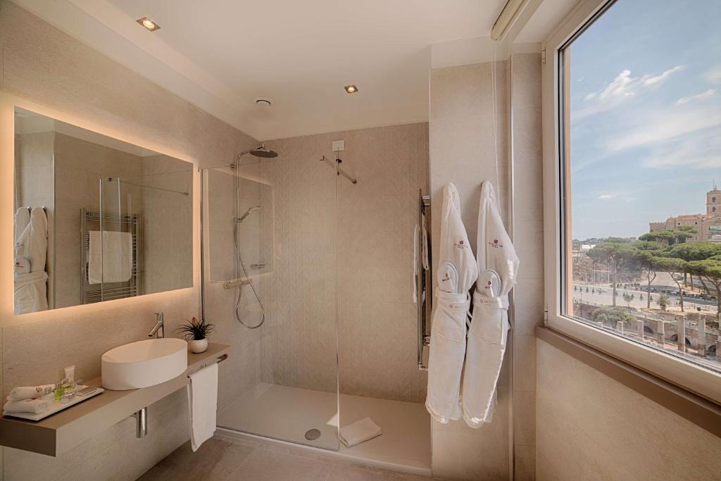 NH Collection Roma Fori Imperiali - Resim 38