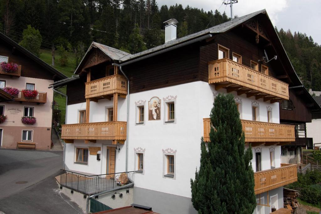 Budova, kde se apartmán nachází