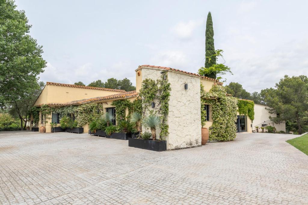 Mas Xibeques - Eight-Bedroom House