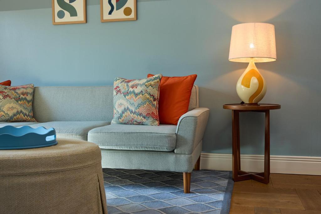 The July - Twenty Eight - Resim 30