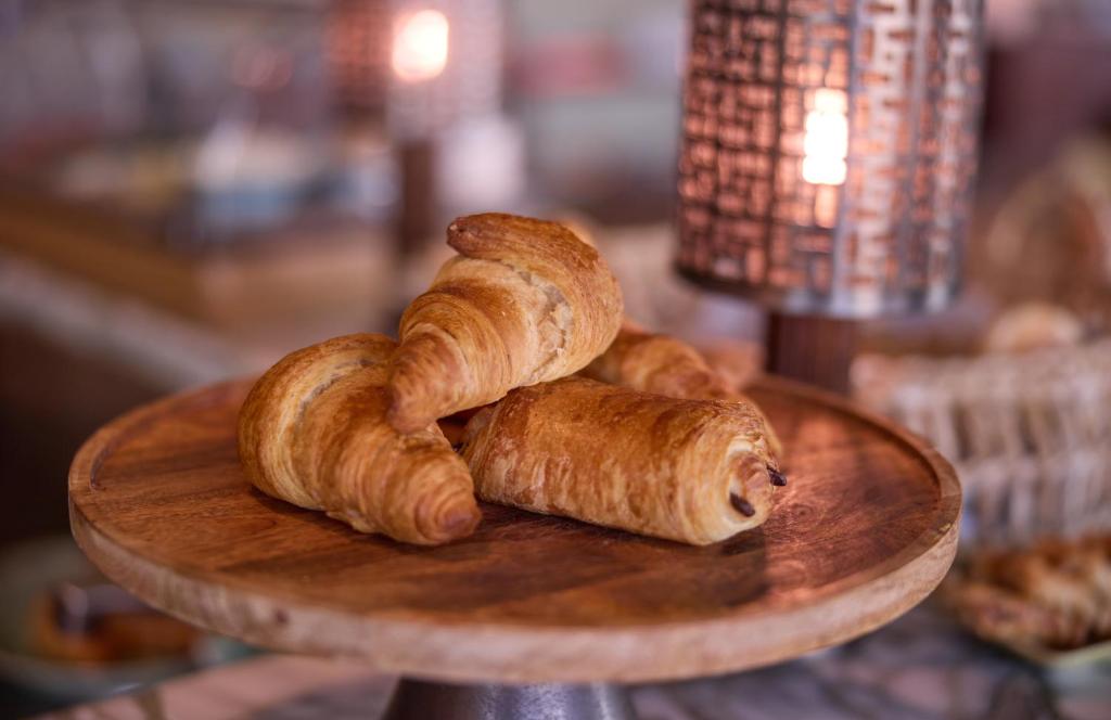 The July - Twenty Eight - Resim 38