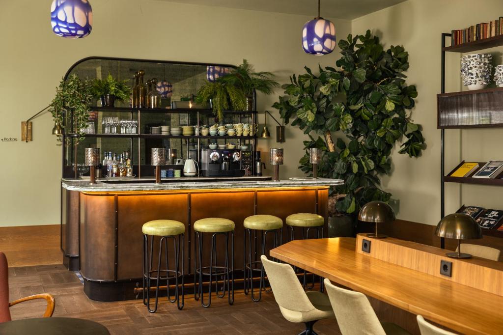 The July - Twenty Eight - Resim 41