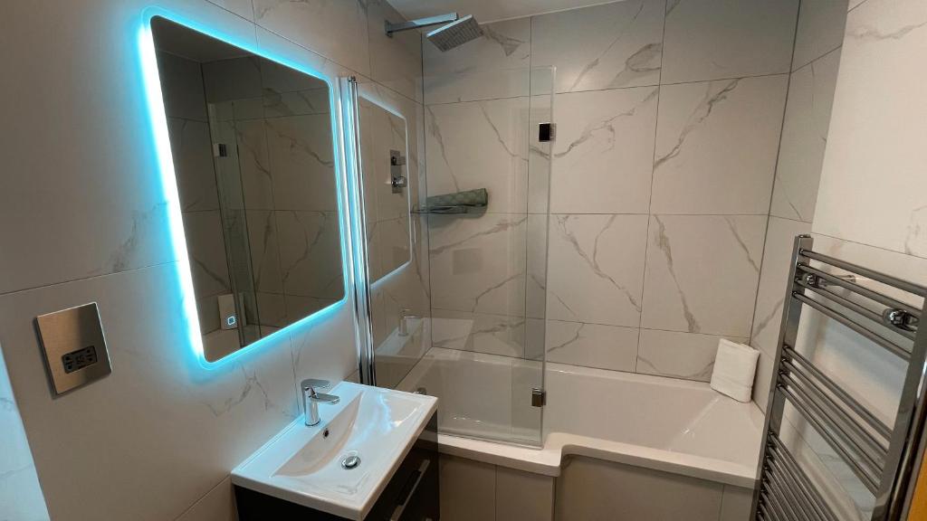 Koupelna v ubytování Broc House Suites