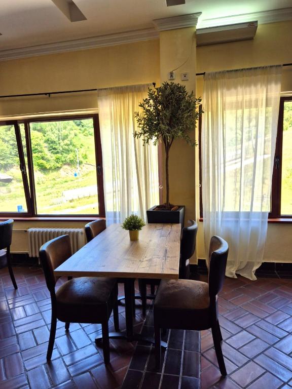 Hotel Junior - Resim 38