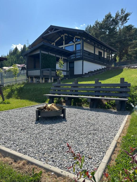 Giardino di Tiny House Todireni