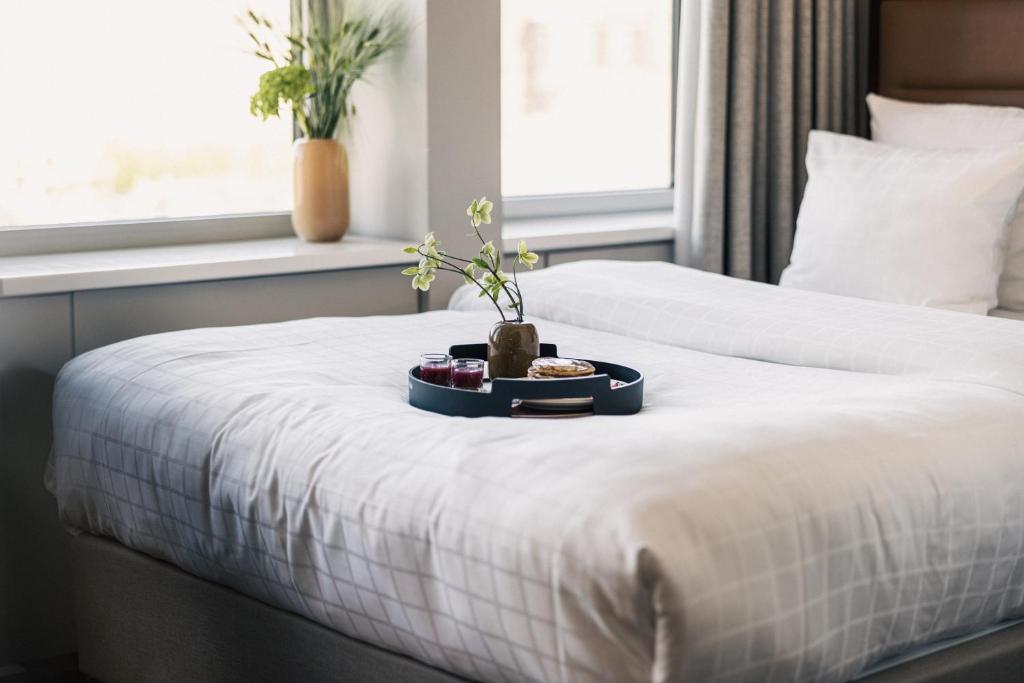 The Square - Resim 7