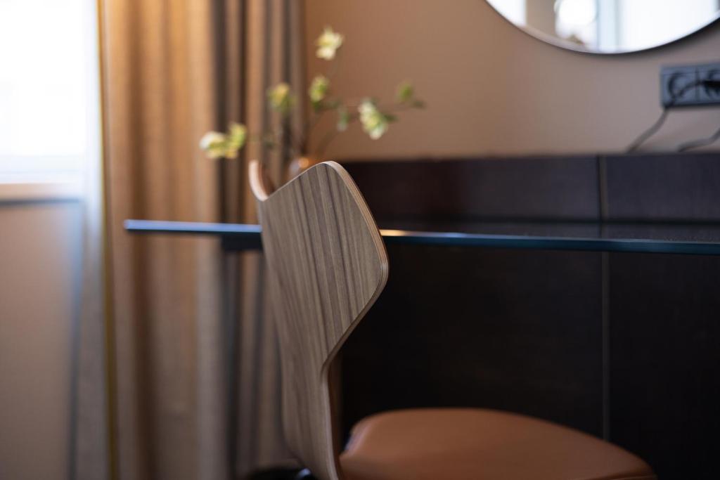 The Square - Resim 35