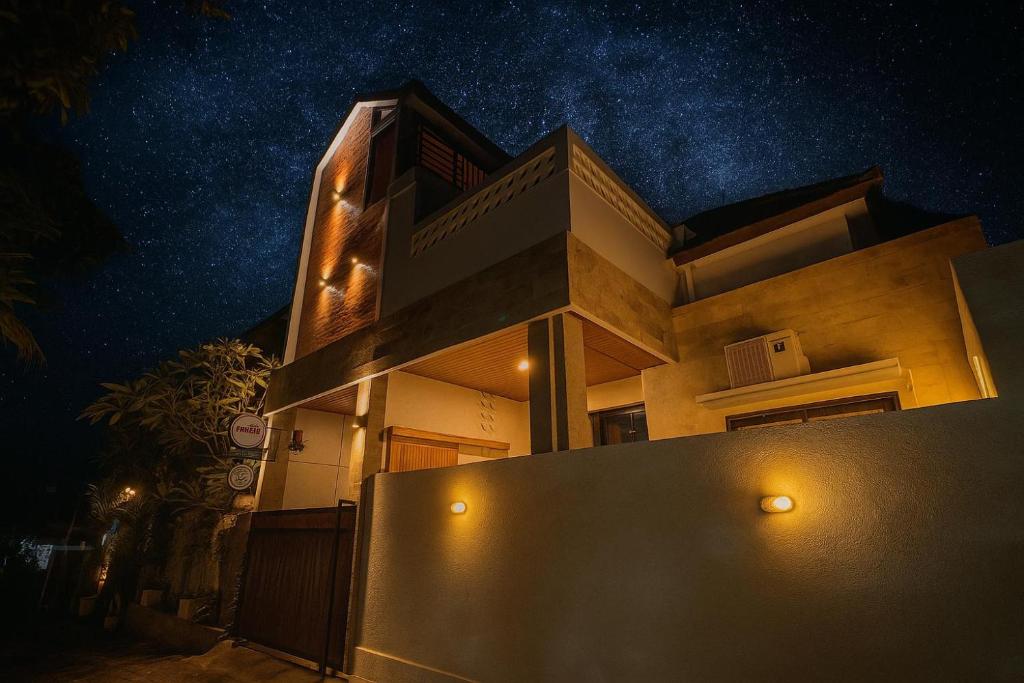 Budova, kde se prázdninový dům nachází