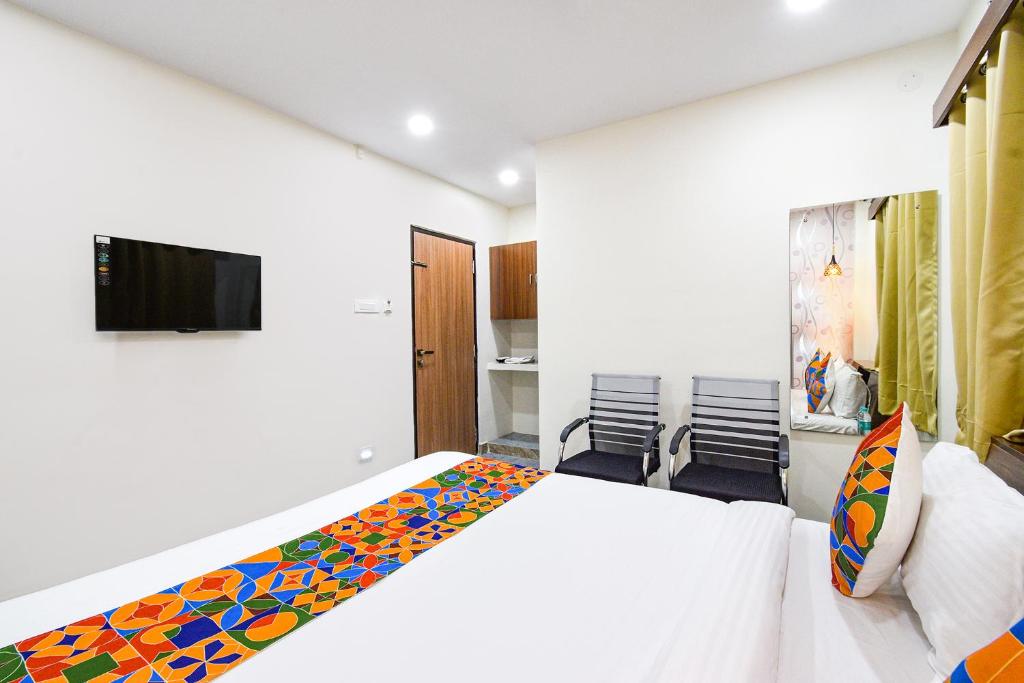 Μια τηλεόραση ή/και κέντρο ψυχαγωγίας στο FabHotel Elite Inn
