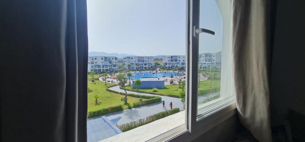 Bazén v ubytování Martil wow nebo v jeho okolí