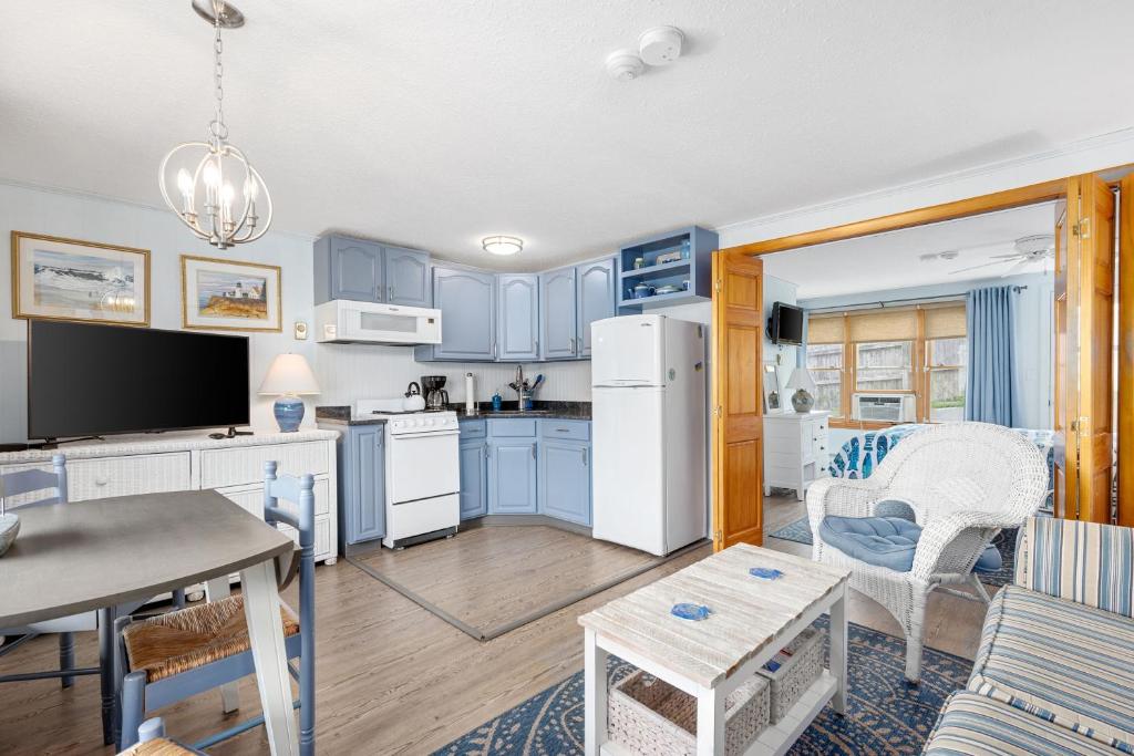 Köök või kööginurk majutusasutuses Oceanside Condos