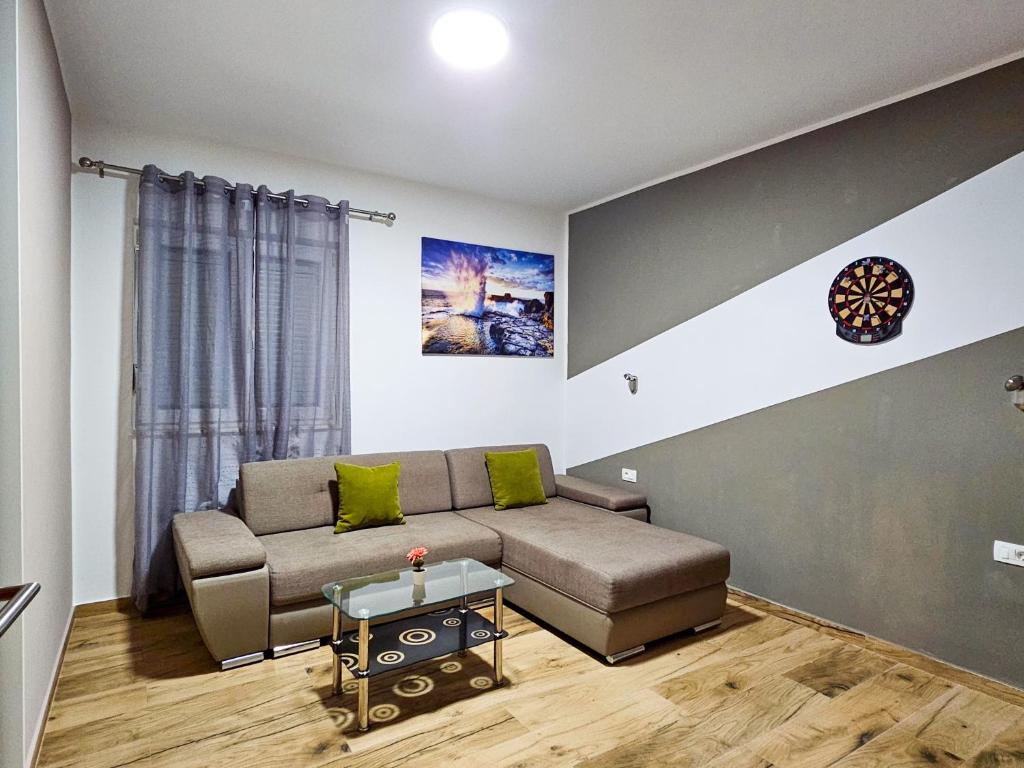 Posedenie v ubytovaní Family-friendly apartments with swimming pools Bibinje, Zadar - 5778