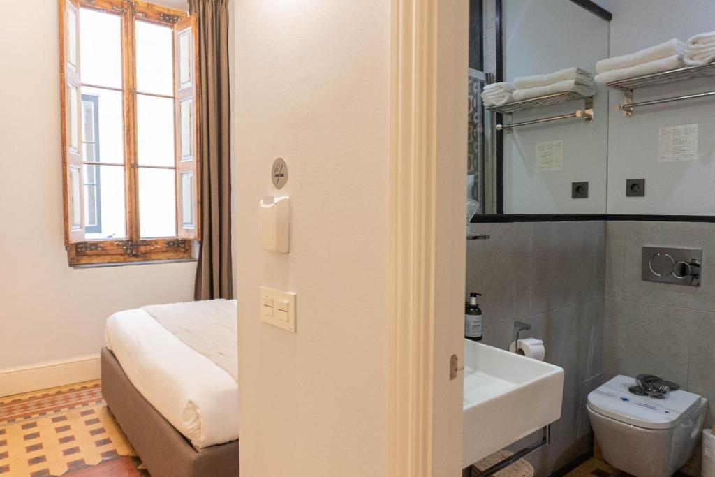 We Boutique Hotel Barcelona - 10