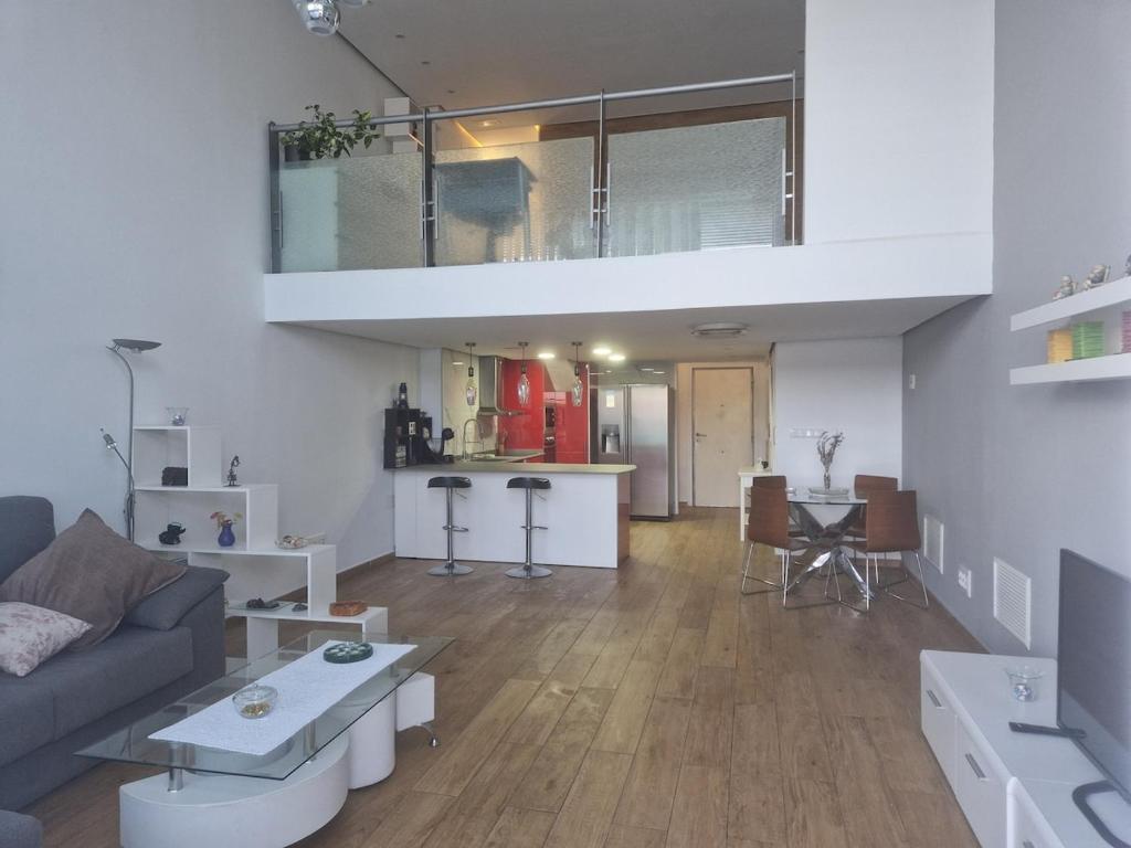 Loft con jacuzzi y piscina - imagen 4