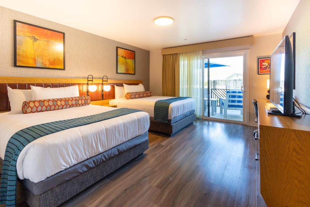 The Village Inn - Habitación Doble Con Balcón