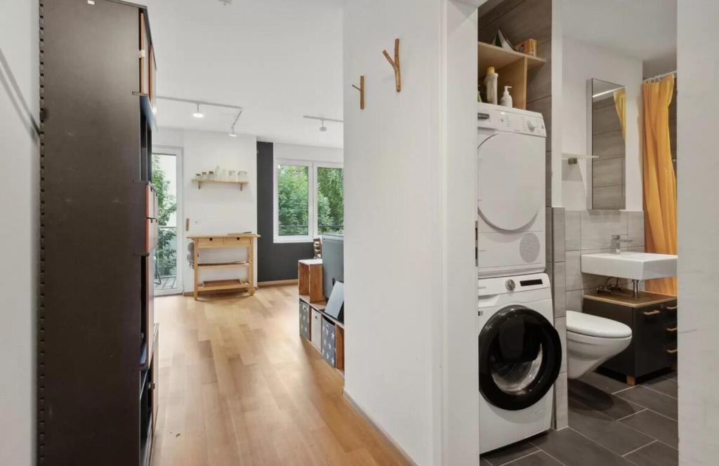 BASELiving Apartment 5 - 2 grosse Balkone - Bahnhof SBB - Resim 19