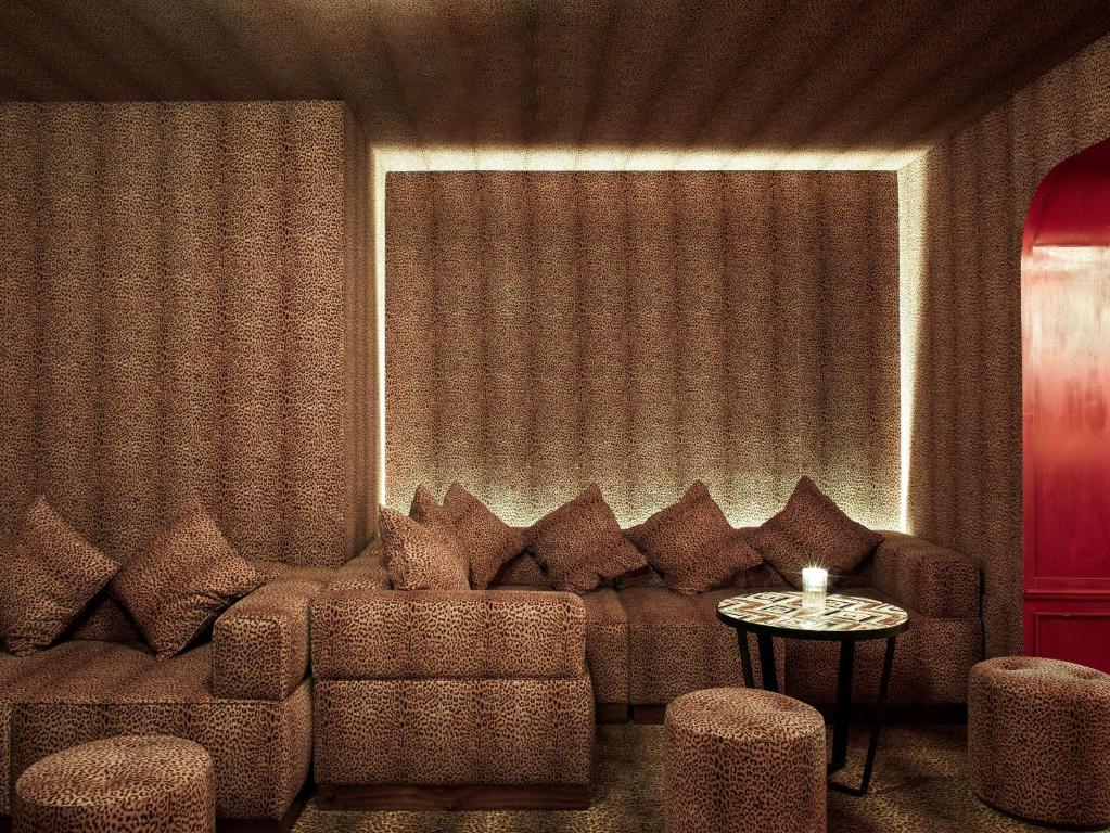 NH Collection Madrid Suecia - Resim 10