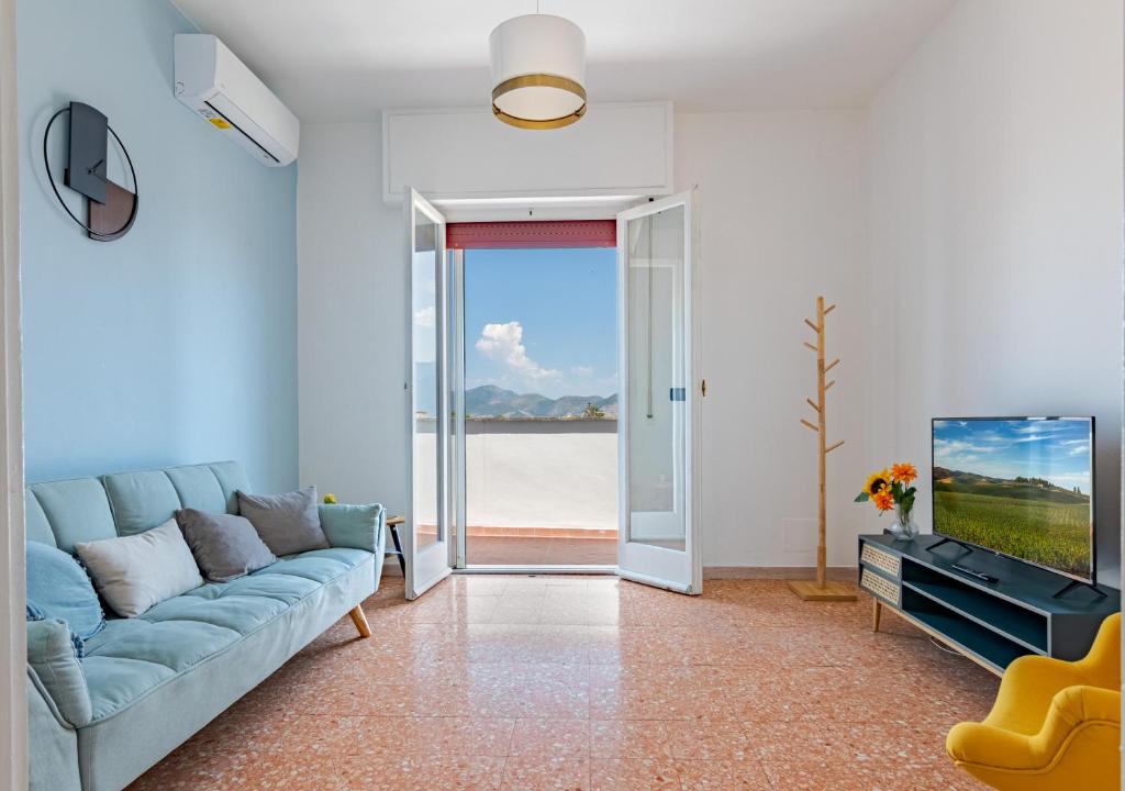 Et tv og/eller underholdning på Brg dx - Attico terrazza vista panoramica Lungarni Pisani