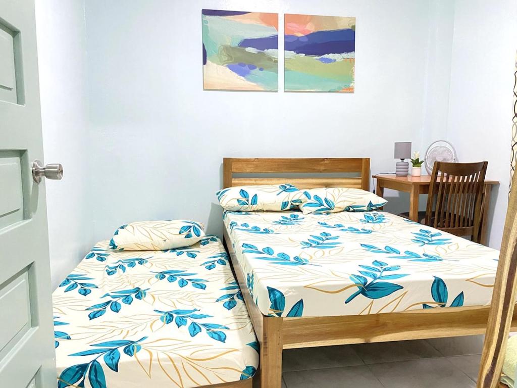 Postel nebo postele na pokoji v ubytování Stay n Sparkle