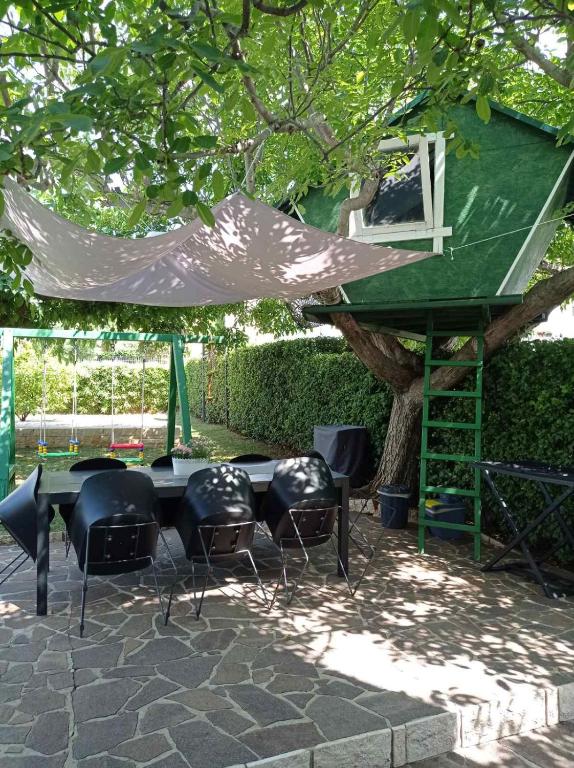 Zahrada ubytování Apartman Tar