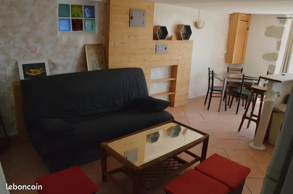 Posezení v ubytování Appartement de charme en Ardèche