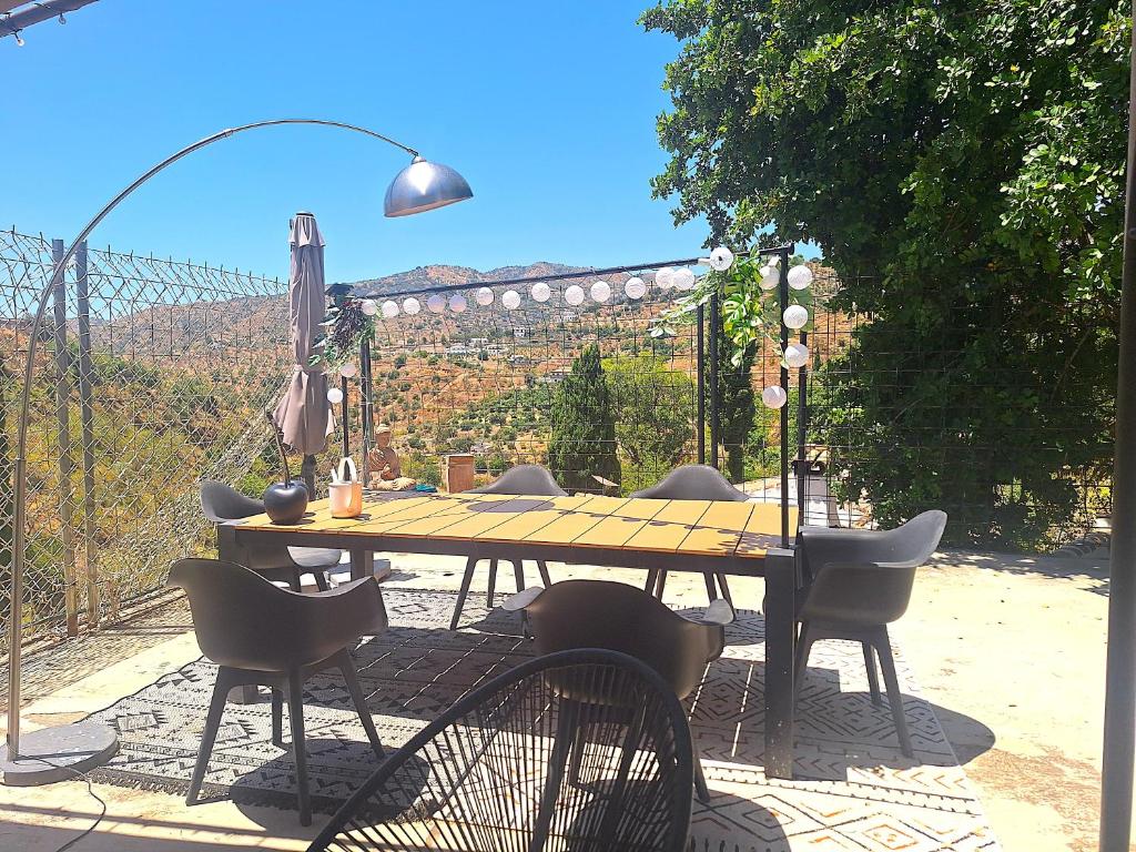 Nespecifikovaný výhled na hory nebo výhled na hory při pohledu z bed and breakfast
