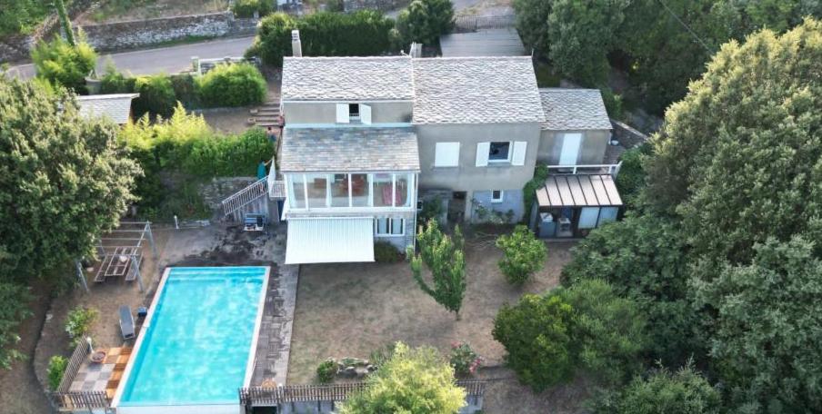 Swimmingpoolen hos eller tæt på Villa Poggiola