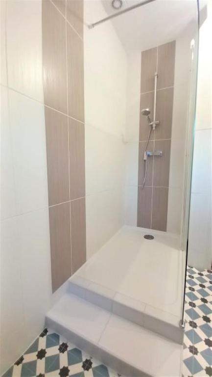 Kúpeľňa v ubytovaní La Maison de Sylvie, chambres d'hôtes à Tarbes