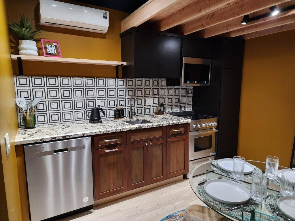 Imagen de la galería de Sunny Loft Beaches Lakes Trails, en La Mesa