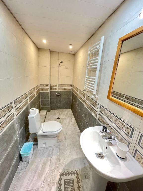 Koupelna v ubytování Guest House Keti Margiani Mestia