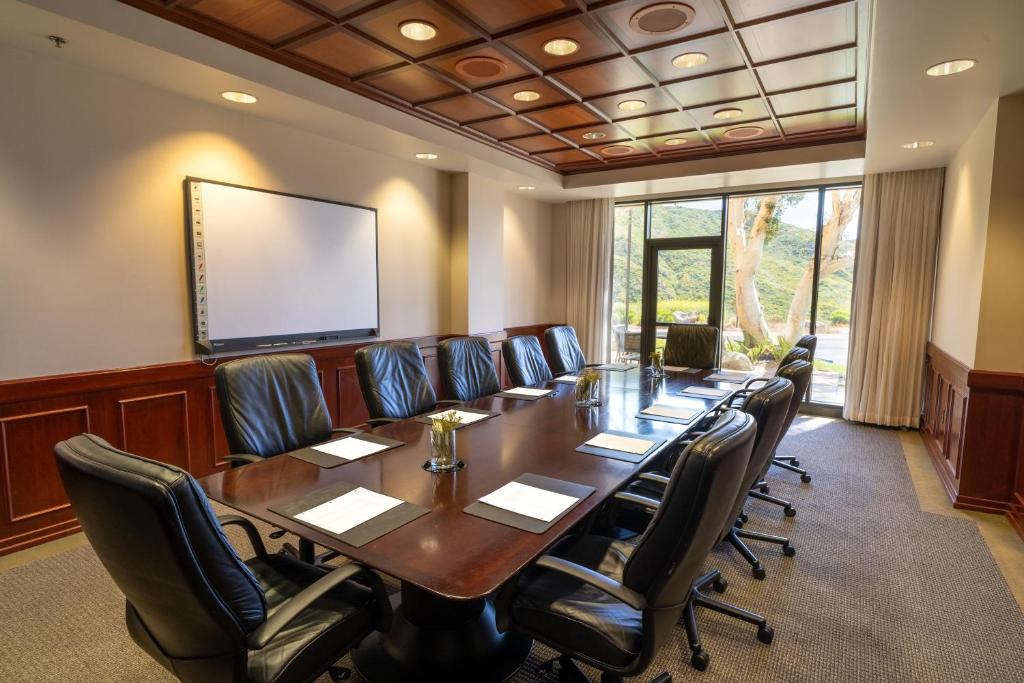 Villa Graziadio Executive Center at Pepperdine University photo