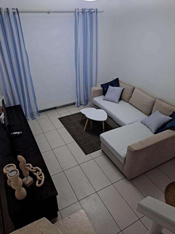 Posezení v ubytování Seafront Beach House