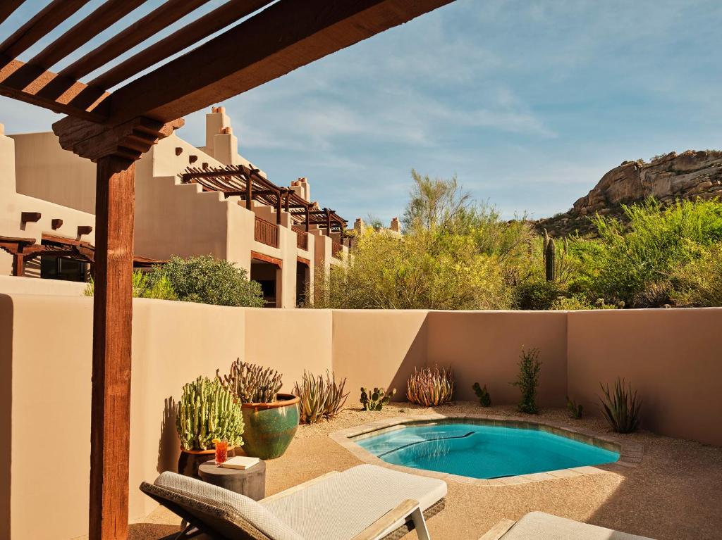 Four Seasons Resort Scottsdale at Troon North photo