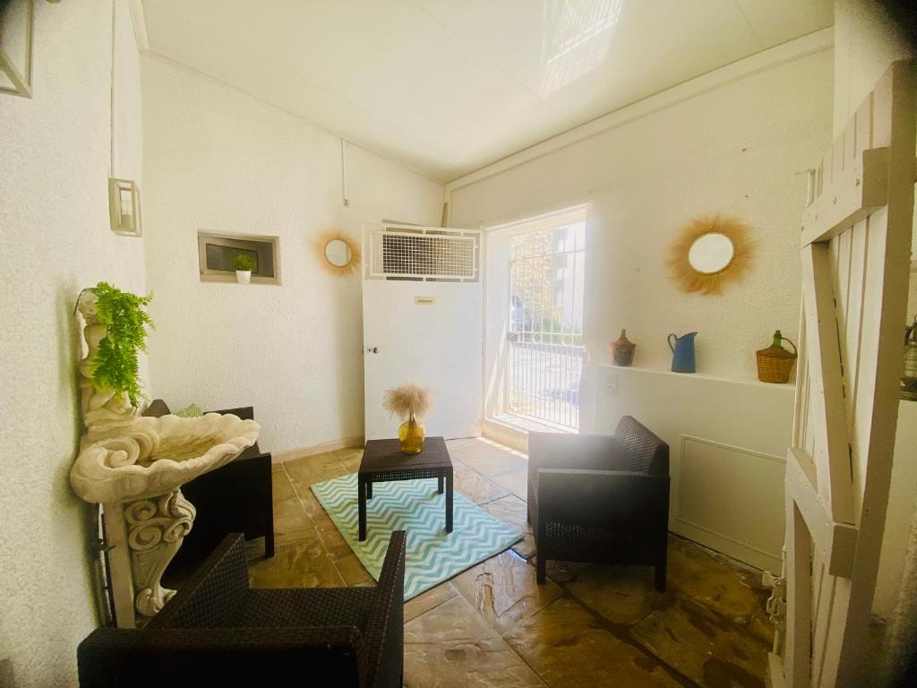 Photo de la galerie de l'établissement Acacias, à Saint-Gilles